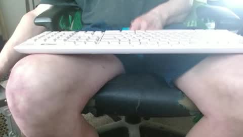 Snapshot of fooman103 chatting on April 8, 2026, 6:41 pm Fooman1007 online show from April 8, 2026, 6:41 pm