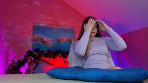 Molly online show from December 20, 2025, 2:57 pm