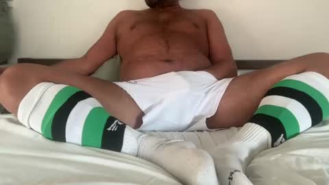 Snapshot of footiesoxlad chatting on July 19, 2026, 5:38 pm footiesoxlad online show from July 19, 2026, 5:38 pm