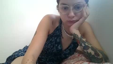 Snapshot of forestpet12 chatting on December 2, 2025, 7:03 am forestpet12 online show from December 2, 2025, 7:03 am