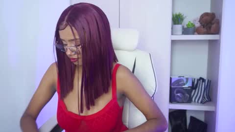 Snapshot of forever_y0ung chatting on November 11, 2025, 3:12 pm Megan Prada Follow me on Onlyfans online show from November 11, 2025, 3:12 pm