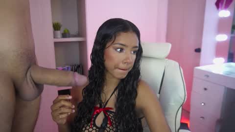 Snapshot of forever_y0ung chatting on November 12, 2025, 9:36 pm Megan Prada Follow me on Onlyfans online show from November 12, 2025, 9:36 pm