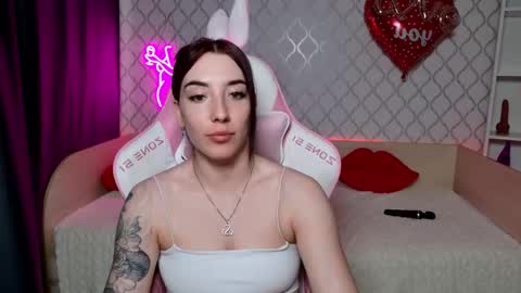 Lily online show from March 16, 2026, 5:44 am