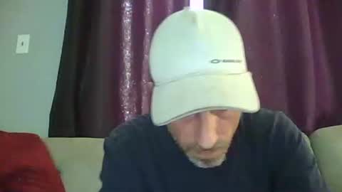 fouraide42 online show from March 26, 2026, 2:22 pm