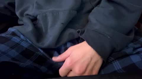 MikeCheckedLooper online show from December 21, 2025, 6:37 pm