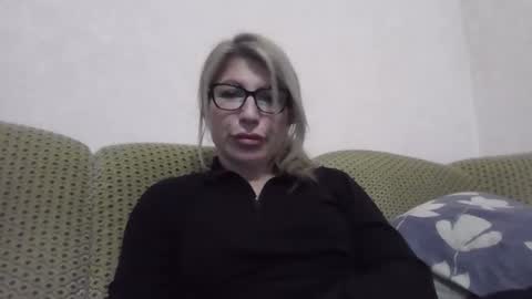 fox_red_lady7 online show from February 10, 2026, 3:27 pm