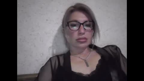 fox_red_lady7 online show from March 19, 2026, 7:18 pm