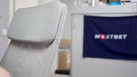 Snapshot of foxeslovefoxes chatting on December 21, 2024, 12:16 pm CUSTOM PHOTOS AND VIDEOS -  online show from December 21, 2024, 12:16 pm