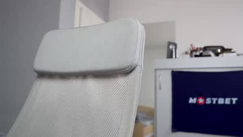 Snapshot of foxeslovefoxes chatting on December 29, 2024, 12:12 pm CUSTOM PHOTOS AND VIDEOS -  online show from December 29, 2024, 12:12 pm