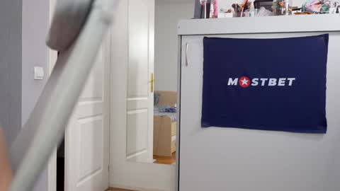 Snapshot of foxeslovefoxes chatting on December 30, 2024, 1:03 pm CUSTOM PHOTOS AND VIDEOS -  online show from December 30, 2024, 1:03 pm