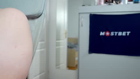 Snapshot of foxeslovefoxes chatting on January 7, 2025, 11:48 am CUSTOM PHOTOS AND VIDEOS -  online show from January 7, 2025, 11:48 am