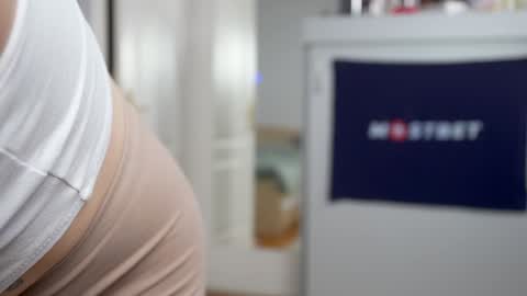 Snapshot of foxeslovefoxes chatting on January 26, 2025, 2:19 pm CUSTOM PHOTOS AND VIDEOS -  online show from January 26, 2025, 2:19 pm