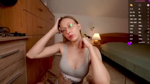 CUSTOM PHOTOS AND VIDEOS -  online show from May 26, 2026, 10:00 am
