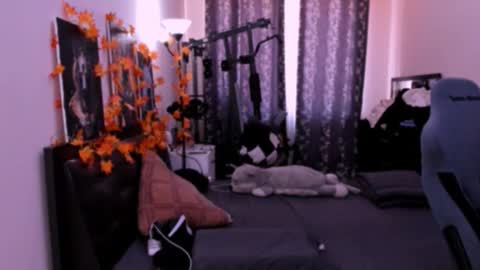 Foxicfu online show from November 28, 2025, 8:17 am