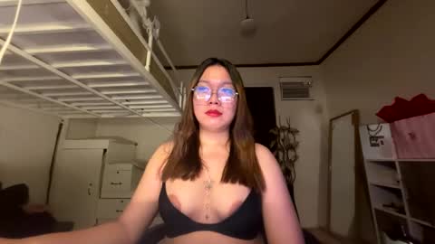 Alicia Baby online show from May 12, 2026, 7:33 pm