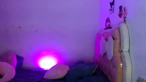 Katty online show from September 19, 2025, 5:57 pm