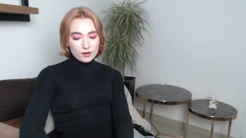 Snapshot of foxstay_see chatting on February 12, 2026, 2:23 pm foxstay_see online show from February 12, 2026, 2:23 pm