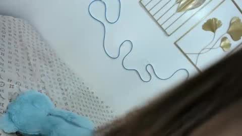 Rianne online show from November 10, 2025, 10:58 am