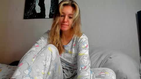 Foxy online show from January 6, 2026, 12:14 am