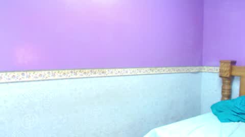 Ella online show from March 8, 2025, 6:16 pm