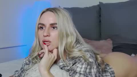 Foxy Kimmi online show from January 9, 2026, 7:11 am