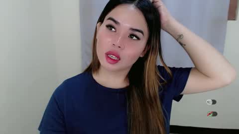 foxy_lei online show from October 8, 2025, 12:52 am