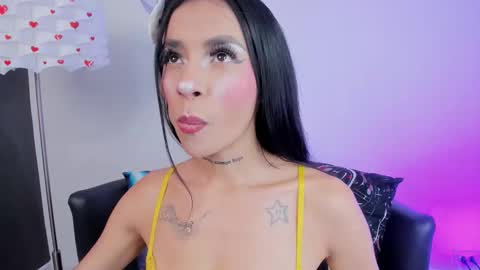 foxy_melodi online show from November 12, 2025, 6:19 pm