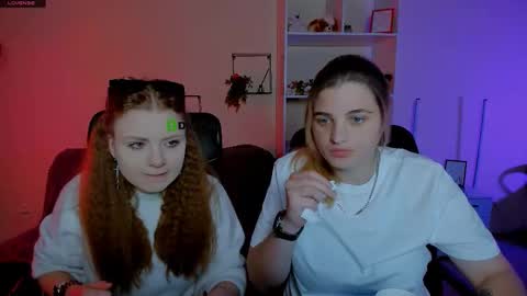 foxy_tease_ online show from October 15, 2025, 6:52 pm