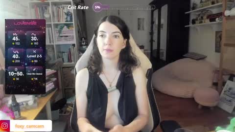 Foxy online show from June 1, 2026, 8:43 pm