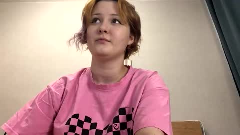 Kate online show from April 21, 2026, 12:22 pm