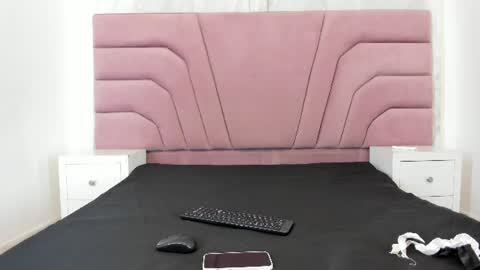 foxyhillx online show from June 20, 2026, 10:12 pm