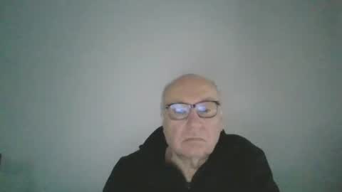 Snapshot of fra94 chatting on December 14, 2024, 1:59 pm fra94 online show from December 14, 2024, 1:59 pm