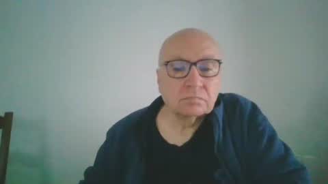 Snapshot of fra94 chatting on December 28, 2024, 1:17 pm fra94 online show from December 28, 2024, 1:17 pm