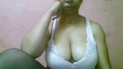 fracisca2204 online show from December 20, 2025, 6:42 am