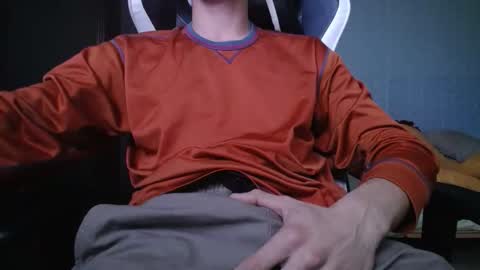 franceghj99 online show from November 17, 2025, 5:52 pm