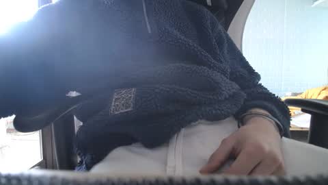 franceghj99 online show from January 12, 2026, 12:43 pm