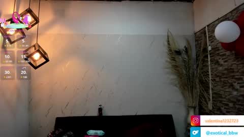 Snapshot of francesca_bbw chatting on March 4, 2025, 9:18 am online show from March 4, 2025, 9:18 am