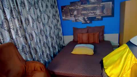 Snapshot of francesca_evanss chatting on October 23, 2025, 11:24 pm Francesca - online show from October 23, 2025, 11:24 pm