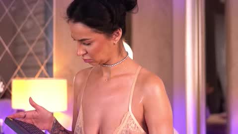 francescadante online show from February 24, 2026, 6:55 am