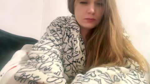 Snapshot of francescafey chatting on January 14, 2025, 8:31 am francescafey online show from January 14, 2025, 8:31 am
