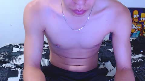 Snapshot of francesco_spank chatting on February 4, 2025, 2:17 am FRANCESCO online show from February 4, 2025, 2:17 am