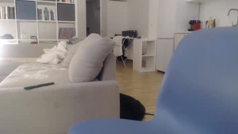 Snapshot of francescosal chatting on October 12, 2025, 4:39 pm francescosal online show from October 12, 2025, 4:39 pm