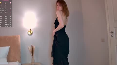 Snapshot of francesday chatting on July 15, 2026, 4:34 pm Frances online show from July 15, 2026, 4:34 pm
