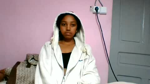 francia333068 online show from June 11, 2026, 6:39 pm