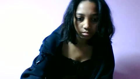 francia333068 online show from June 17, 2026, 4:52 pm