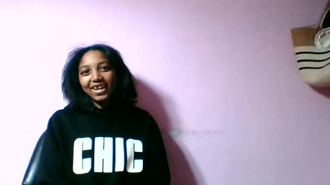 francia333068 online show from June 24, 2026, 3:38 am