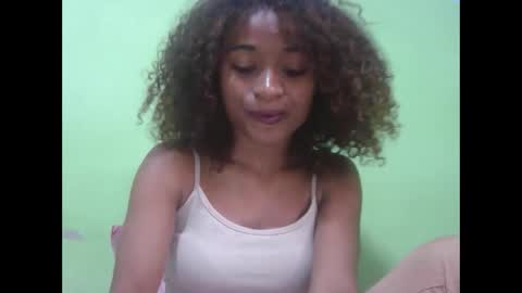 Snapshot of francine925426 chatting on February 7, 2026, 9:35 am francine925426 online show from February 7, 2026, 9:35 am