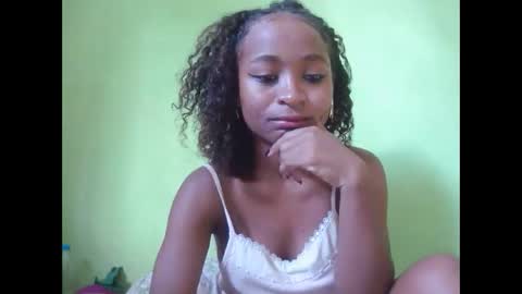 Snapshot of francine925426 chatting on March 1, 2026, 5:42 am francine925426 online show from March 1, 2026, 5:42 am