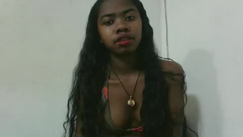 francinealdy online show from October 7, 2025, 5:04 am