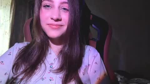 Snapshot of francinekalchik chatting on April 6, 2026, 10:38 am Mary online show from April 6, 2026, 10:38 am